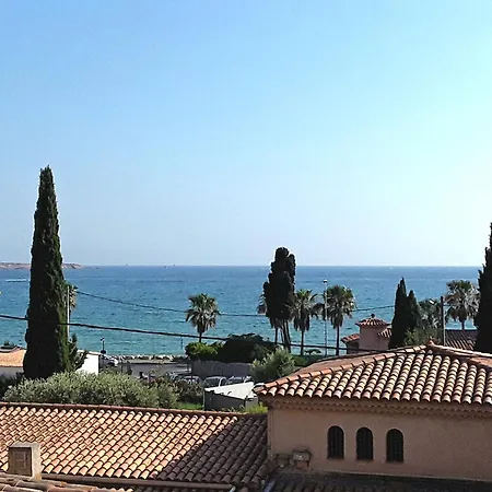 Superbe Vue Sur La Baie De Bandol , 200 M Des Plages Holiday home Sanary-sur-Mer